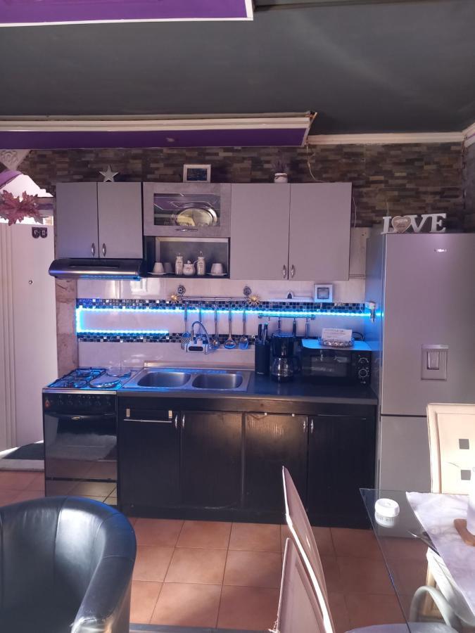 S-Type Apartment In The Center Split Buitenkant foto